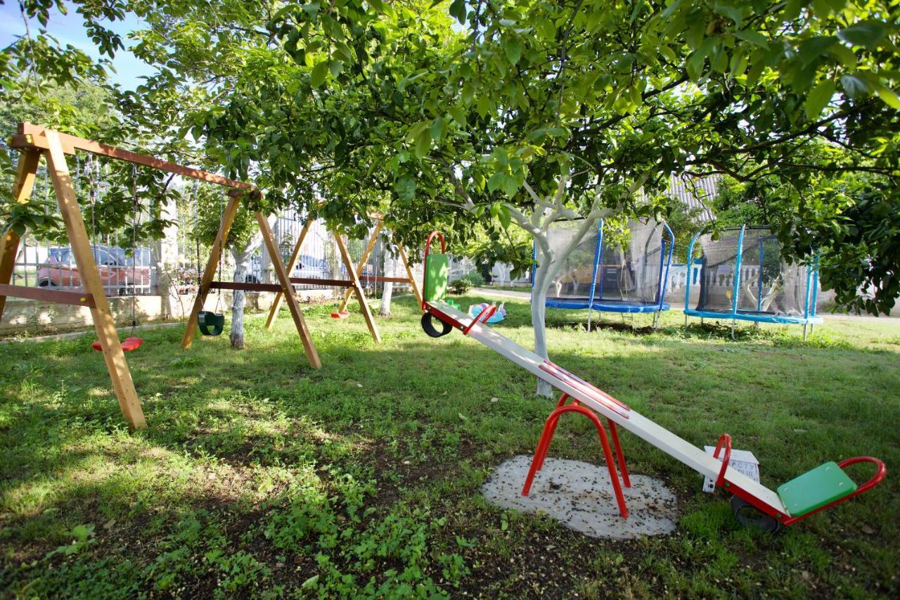 Family Resort Bambora Gudauta Exterior foto